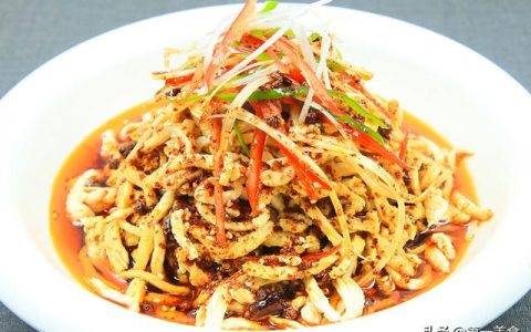 鸡胸肉热量（鸡胸肉是鸡的哪个部位）