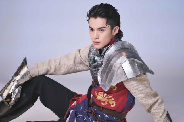 王鹤棣“拍戏拍闷了”？互联网的“雷点”真是千奇百怪