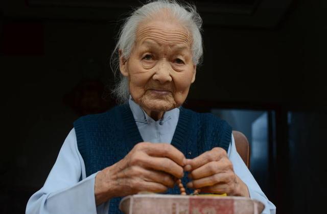 老人言：“过了八十三，又是一轮弯”，这句话是什么意思？