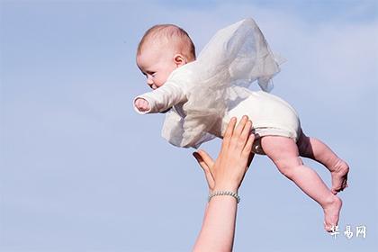 022年八月十九日出生的属虎男宝宝阳光向上的名字集锦"