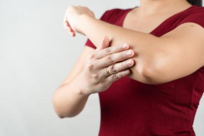 022年6月2日出生女孩缺金起名字大全免费"