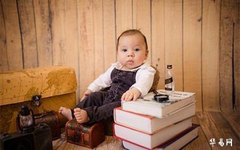 2022年8月3日新生的男婴儿取名，顺口响亮的男孩名字