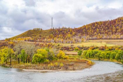 021辛丑牛年小雪节气出生男孩缺火取什么名字好听？"