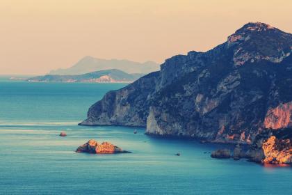 022年1月6日出生的男孩缺什么？五行起名大全"