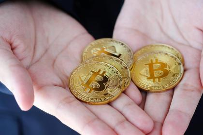 018年国庆节出生男孩五行缺金起名,缺金的人命怎么样？"