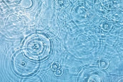 019年7月1号辛时出生的女孩起什么名字好，五行属什么？"