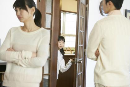 019年八月初四出生的双胞胎女孩起名推荐，五行属什么"