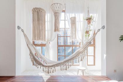 姓栾女孩起名，姓栾女孩唯美好听的名字