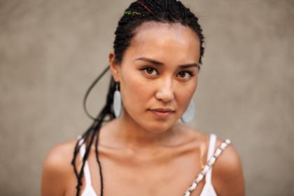 019年7月26号午时出生的女孩起什么名字好，五行是什么？"