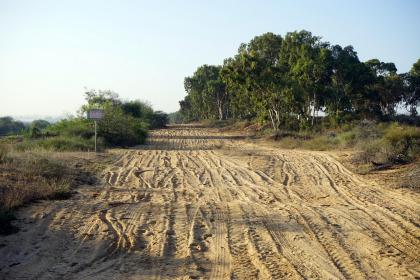 019年四月二十三出生的双胞胎女孩起名推荐，五行属什么"