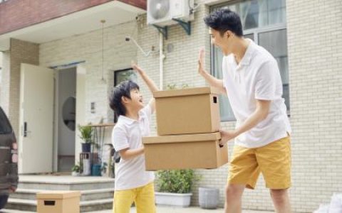 2019年9月20号戌时出生的男孩如何起取个幸运的名字，五行属什么