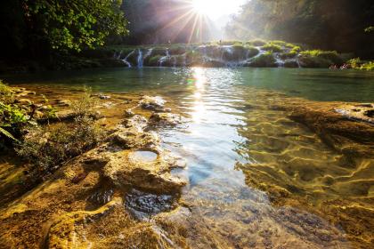 019年11月21号巳时出生的男孩五行属什么"
