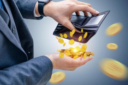 019年8月28号子时出生的女孩哪些名字好，五行属什么"