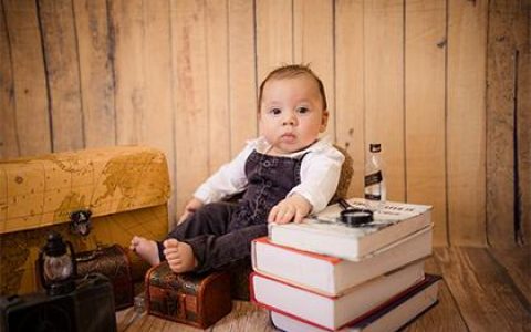 2019年5月6号子时出生的男孩应该起什么样的名字