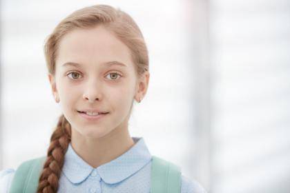 019年8月7号辰时出生的女孩哪些名字好听，五行属什么"