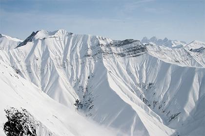 019年7月22号酉时出生的女孩该怎么起名，五行是什么？"