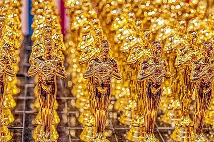 019年8月18号寅时出生的男孩怎么起名字，五行属什么"