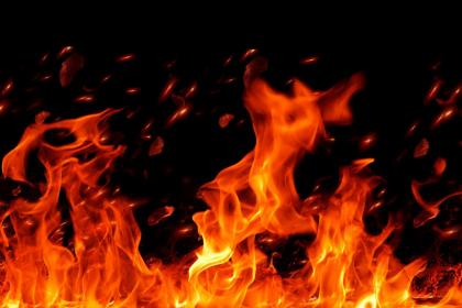 019年7月4号子时出生的女孩起什么名字好，五行属什么"