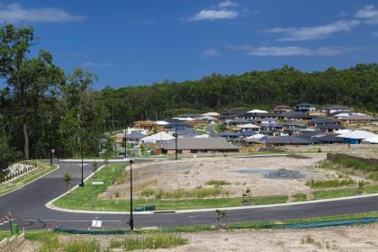 019年腊月二十八五行缺土的女孩如何起名？常用字推荐？"