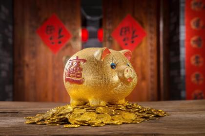 019年十月十二出生的男孩如何起名好听，五行属什么"