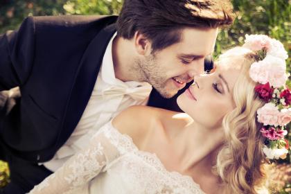 019年出生的姓邓女孩如何起名，宜用什么字"