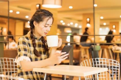 019年8月13号子时出生的女孩五行属什么，有哪些参考的名字"