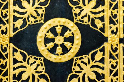 019年8月15号卯时出生的男孩怎么起名字，五行属什么"