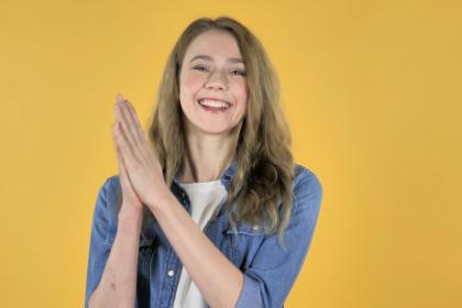 019年3月28号中午出生的女孩用什么字好"