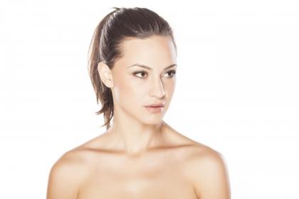 姓白女孩独特新颖好听的名字