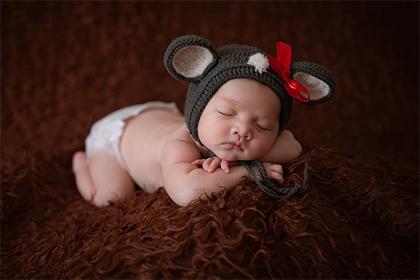 月1号凌晨2点出生的女宝宝起名宜用什么字"