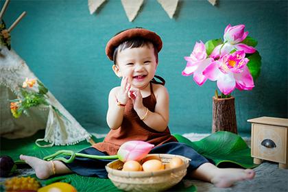 月3号凌晨4点出生的男孩如何起一个如意的名字"