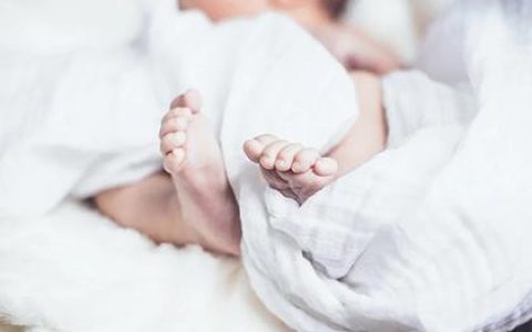 农历2019年三月十三子时出生的女宝宝如何起名字，五行属什么