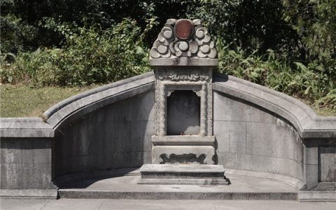 2023年3月哪天修坟好